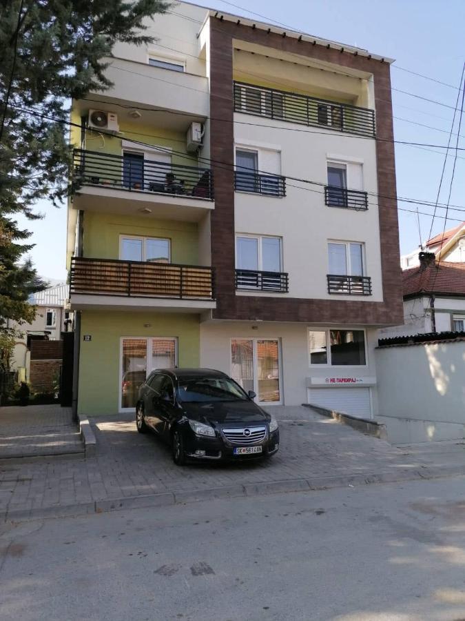 Hostel Denica Skopje Esterno foto