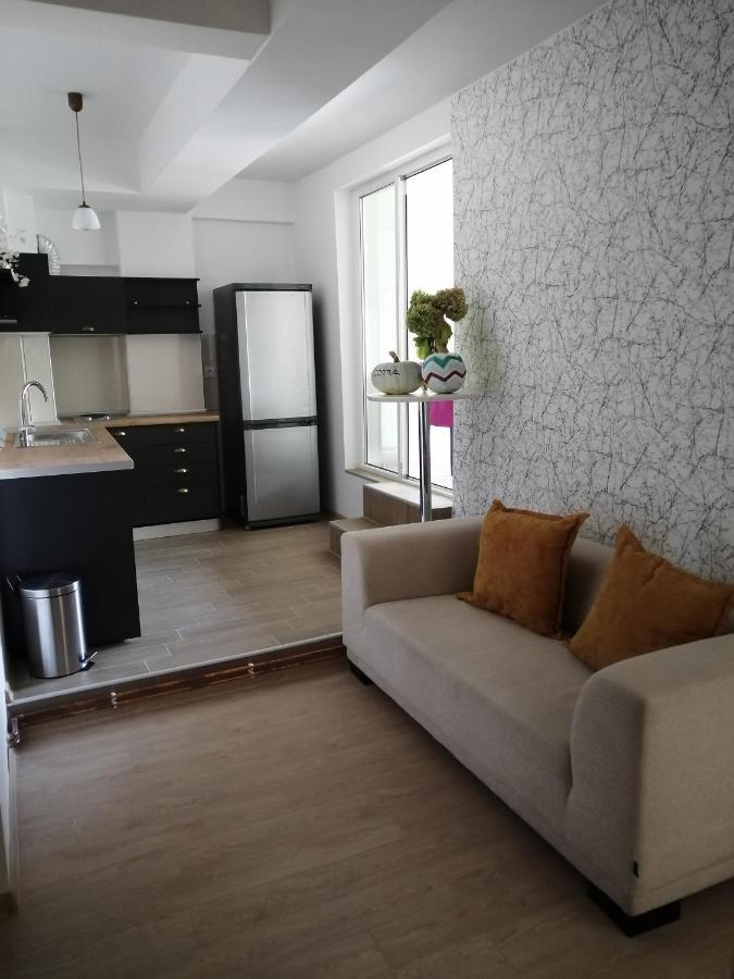 Hostel Denica Skopje Esterno foto