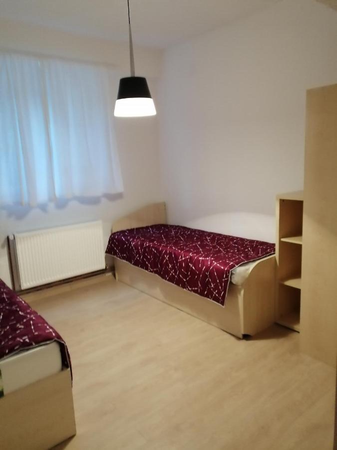 Hostel Denica Skopje Esterno foto